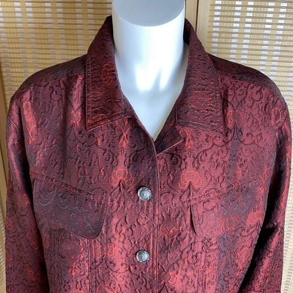 🔷J Jill Red Floral Jacquard Lightweight Jacket Button Up Long Sleeve Size Medium - Picture 3 of 8